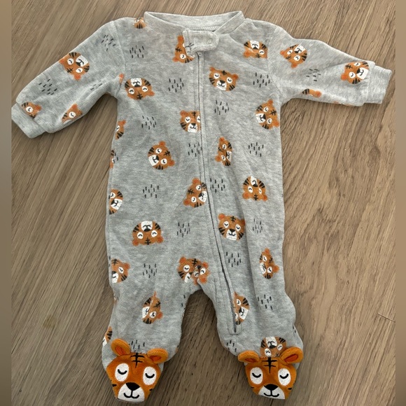 George Other - ⭐️5/$25⭐️ 
NB George Brand Tiger Pajamas